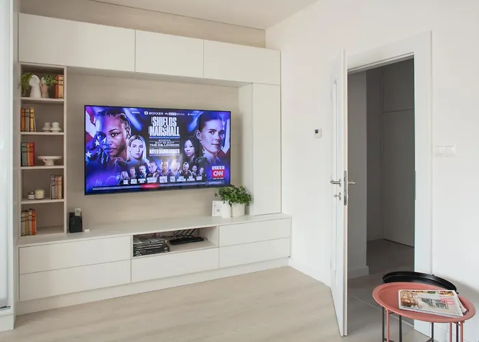 Light Room By Zoom Apartments